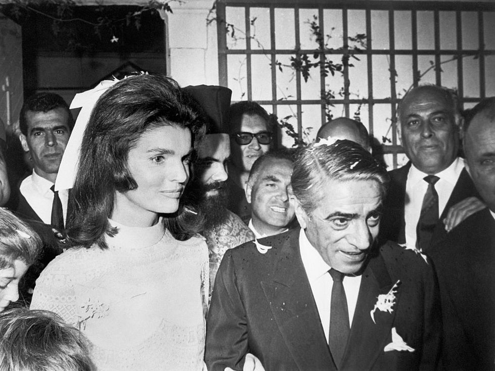 Kennedy Marries Onassis